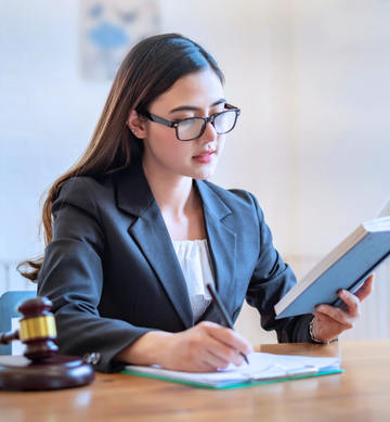 Escuela de Derecho y Humanidades